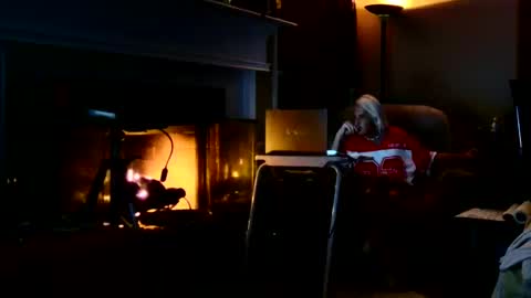 PINK HOLE TWINK online show from April 10, 3:35 am