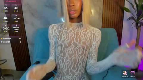 rosaly_rodman online show from December 17, 3:28 pm