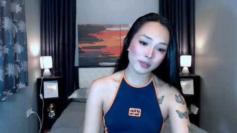 its me Sabel online show from December 17, 12:33 pm