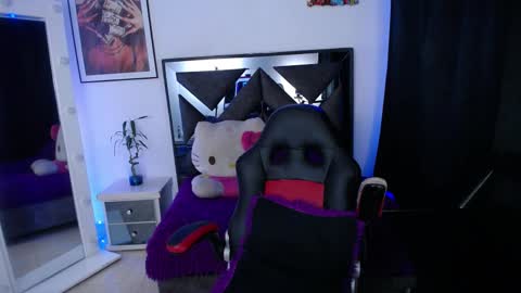 SALO HOT online show from April 8, 11:17 pm