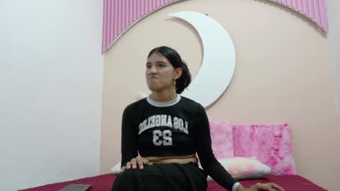 samanthalaurent online show from May 30, 2:10 am