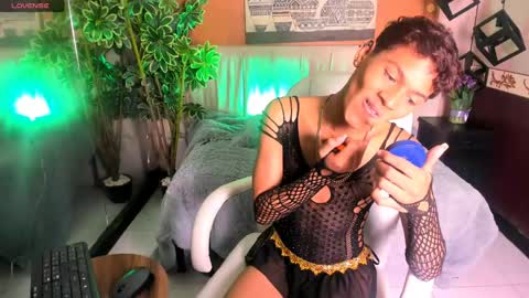 SAM online show from April 21, 7:42 pm