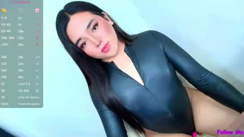 sanyaluxx online show from November 1, 6:33 am