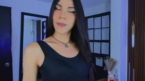 Sara online show from May 14, 7:55 pm