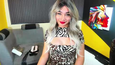 Snapshot of savanasexy chatting on January 14, 10:17 am Patricia online show from January 14, 10:17 am
