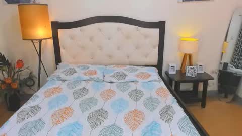 savannaloove online show from October 13, 12:35 am