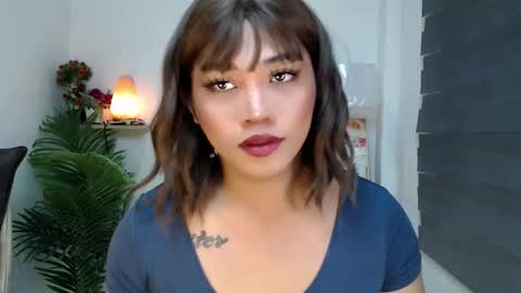    online show from December 19, 11:15 am