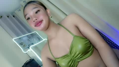 Jessy online show from June 24, 3:32 pm