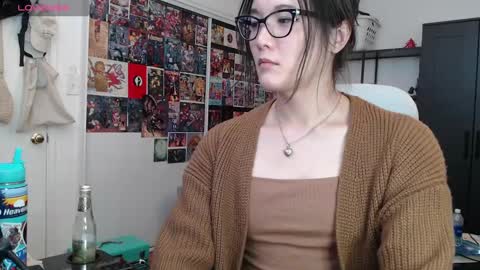 Snapshot of sen_and_sin chatting on February 16, 3:58 am Sen online show from February 16, 3:58 am