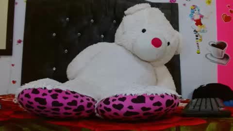 Snapshot of serenityroche chatting on October 21, 4:36 am serenityroche online show from October 21, 4:36 am