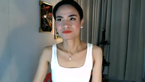 lara online show from June 24, 12:03 pm
