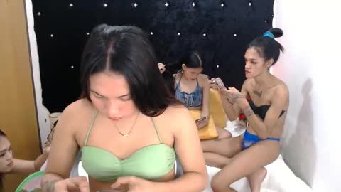 ladyyy sarahh online show from December 4, 7:44 am