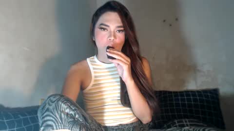 Snapshot of sexygoddess_tyra chatting on December 4, 10:24 pm TYRA 3 online show from December 4, 10:24 pm