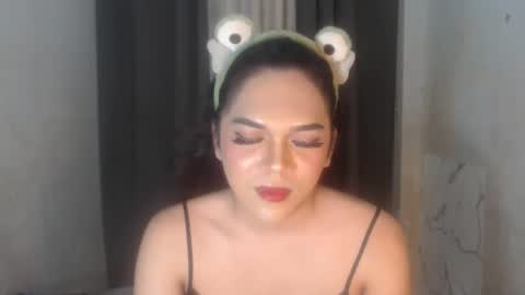 TYRA 3 online show from February 25, 9:41 pm