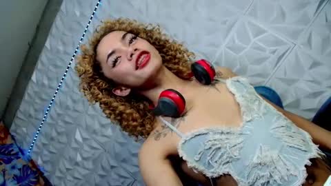 sexyhotbabe18 online show from February 13, 4:50 pm