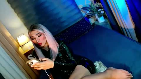 MISS SHANE online show from November 26, 6:54 pm