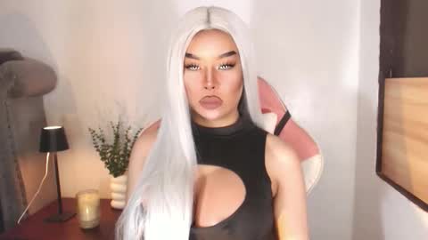 sheenafrost online show from March 26, 11:14 am