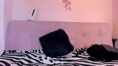 SIENA MORALES online show from March 11, 6:23 pm