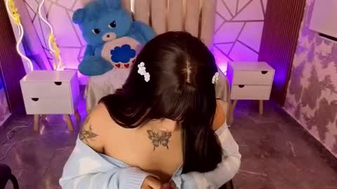 Siiam Tay online show from November 17, 3:28 am