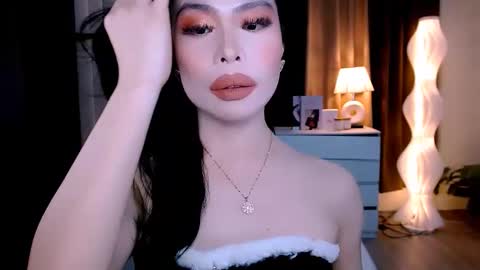 slutty_aurora online show from September 24, 8:20 am