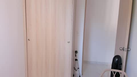 sofia_rivers_ online show from April 10, 7:08 pm