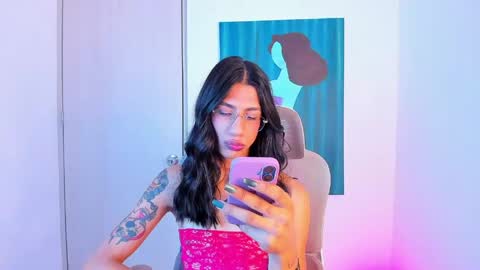 Sofi online show from April 12, 1:58 pm