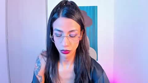 Sofi online show from April 18, 7:58 pm