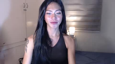 Sophia Holly online show from March 4, 6:18 pm