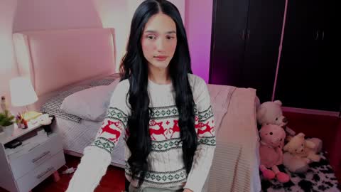    online show from December 17, 1:38 pm