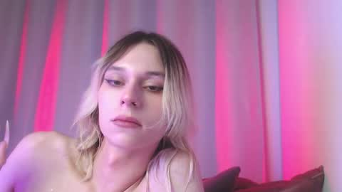 sophiediamond_x online show from November 21, 2:07 pm