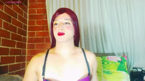 sophiehillsxo online show from June 24, 4:10 am