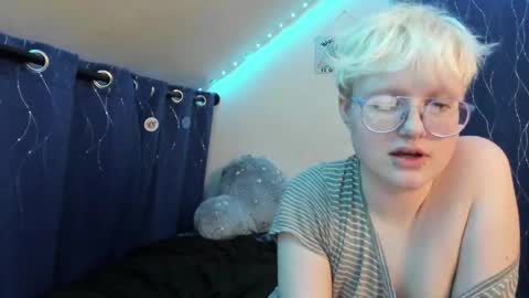 Atticus Pendragon online show from December 5, 2:16 am