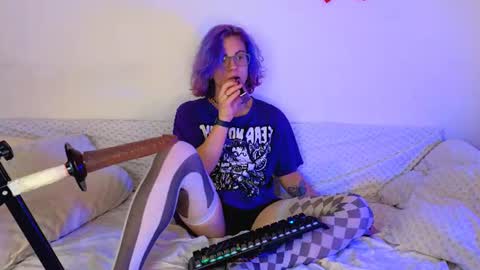 sparkyferret online show from July 7, 9:19 pm