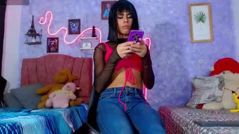 stefani__r online show from March 2, 7:37 am