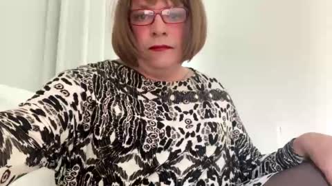 Stefanietrav online show from March 19, 11:10 am