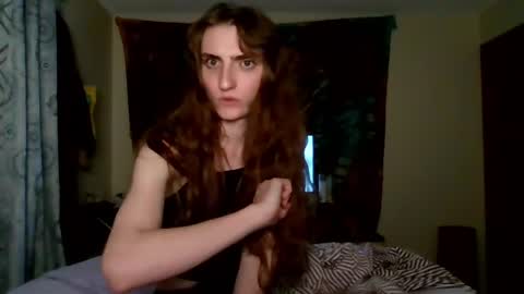 stonedtranny69 online show from April 10, 3:35 am