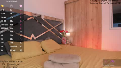 su_ssie online show from April 17, 4:15 am