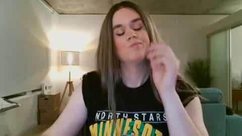 SaraXSX online show from December 18, 2:32 am