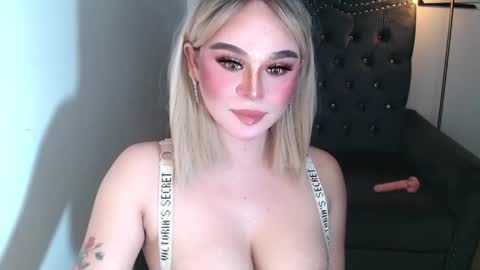 CARMINA online show from December 2, 2:36 am