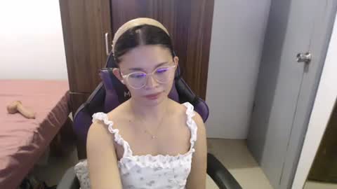 sweet_cassyxx online show from February 5, 1:05 pm