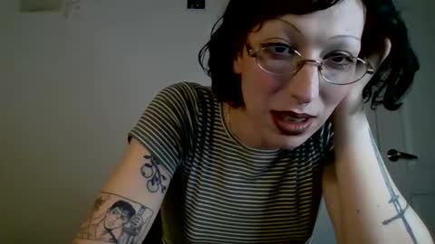 sweet_harvey online show from May 1, 11:31 pm