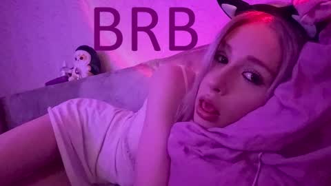 sweet_mol1y online show from December 2, 2:03 am