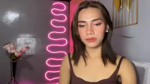 sweet_nikki03 online show from April 23, 10:12 pm