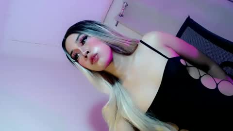 sweetest_bunny online show from March 25, 7:18 pm