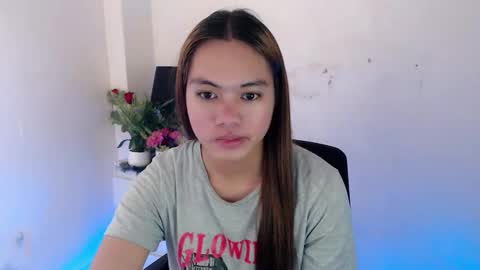 SWEET KEYA online show from March 8, 12:52 pm