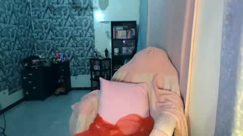 sydnyxox1 online show from August 6, 5:20 pm