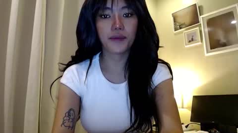 Lena online show from March 2, 1:29 pm