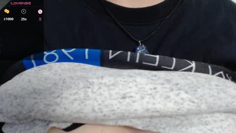 tarrant_ online show from February 16, 2:43 pm