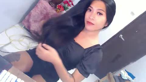   online show from April 4, 1:42 pm