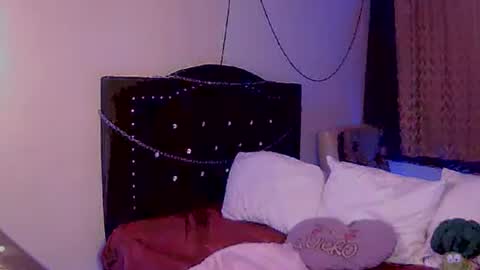 terra sunligth  indepent model online show from September 11, 2:42 am